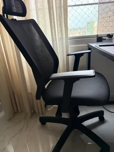 Cadeira de Escritório Presidente Semi-nova