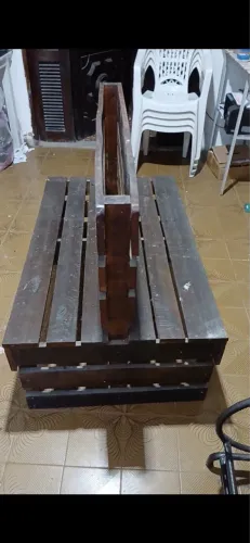 Banco de madeira legítima