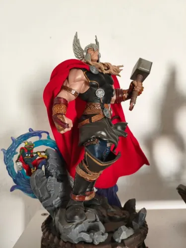 Estátua Thor Unleashed Deluxe - Art Scale 1/10 - Iron Studios