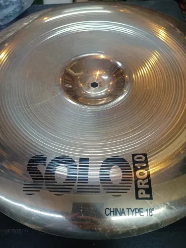 Prato de Bateria Solo Pro10 China Type 18"