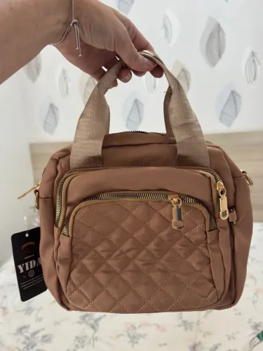 Bolsa YIDA Nova com Detalhes em Matelassê