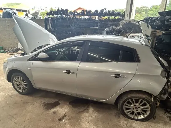 SUCATA FIAT BRAVO ESSENCE 1.8 2012/2013 (PARA RETIRADA DE PEÇAS)