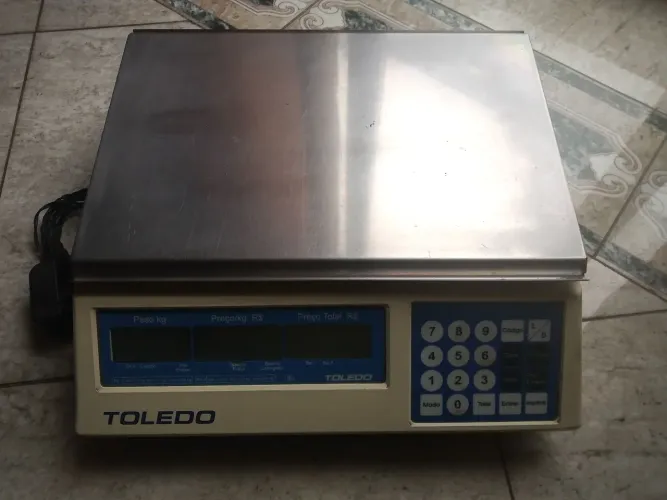 Vendo balança Toledo 