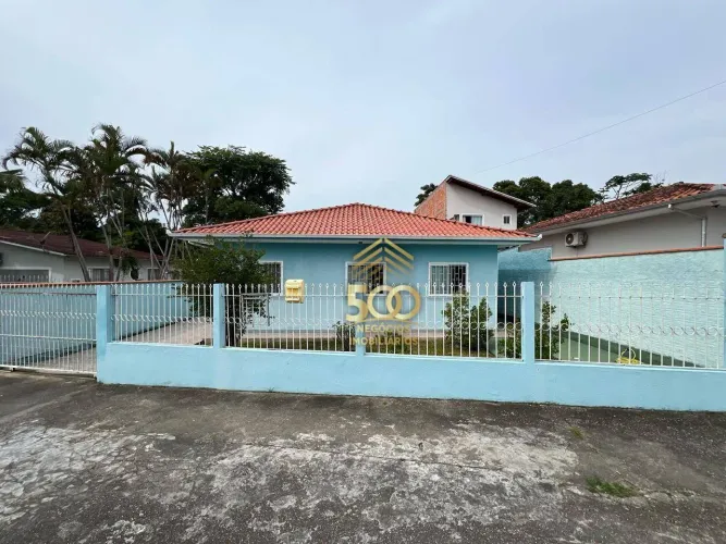 Casa 04 dormitórios sendo 01 suíte 136 m² no bom viver em biguaçu - SC