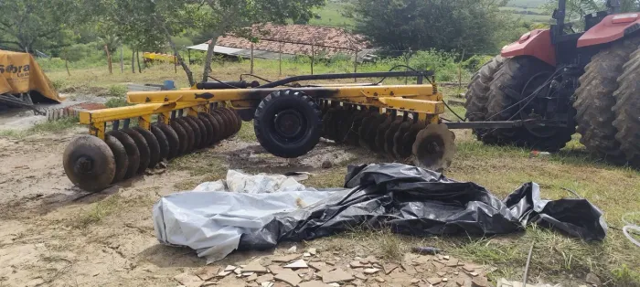 Grade Niveladora Tatu 36 discos