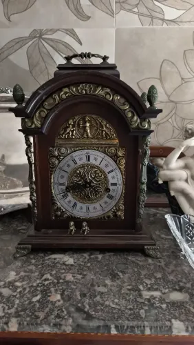 Relógio alemão de mesa