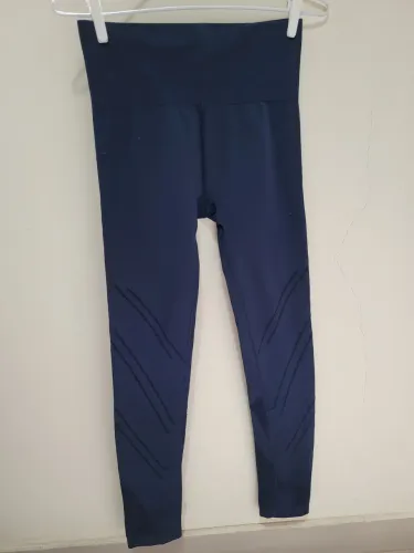 Legging Azul Marinho com Detalhes track& field.