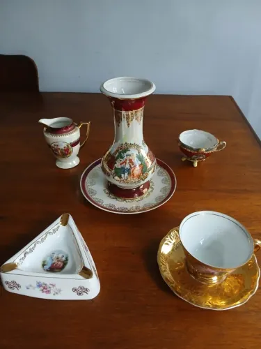 Coleção completa de Porcelana para colecionadores ou antiquário
