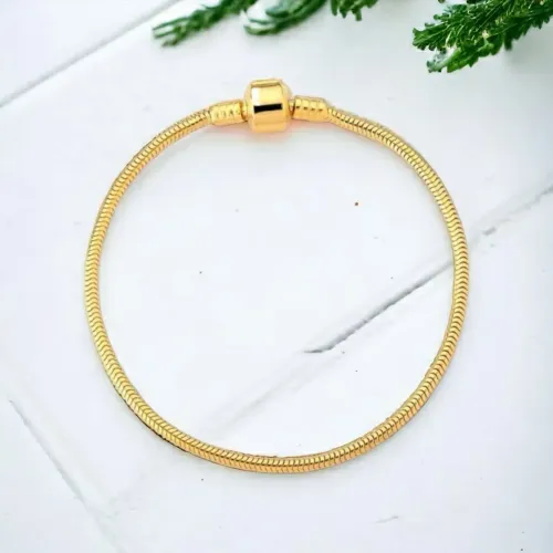 Pulseira bracelete berloque folheado ouro