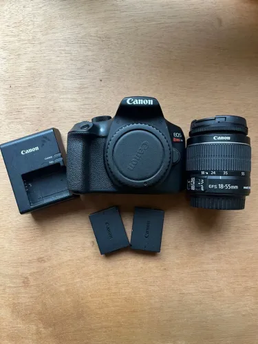 Câmera Canon EOS Rebel T6 + Lente EFS 18-55mm