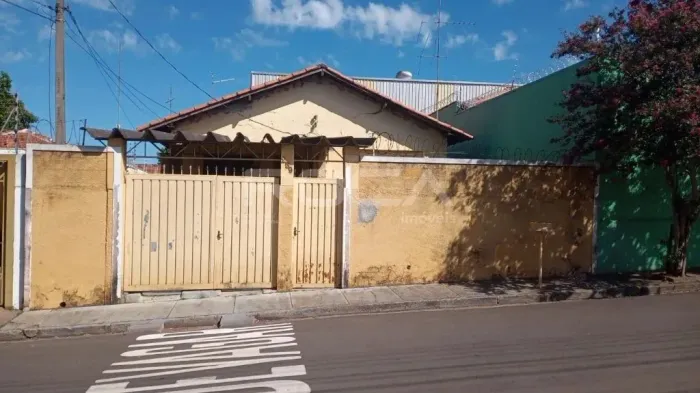Venda de Casas / Edícula na cidade de São Carlos