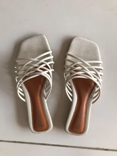 Chinelo confortável 