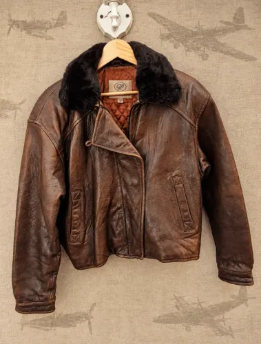 jaqueta aviador cropped boxy masculina couro, marca americana georgetow, marrom-claro esto