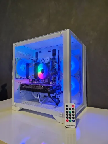 PC Gamer - Xeon 2667 V4 - RX 570 4GB - 16GB DDR4
