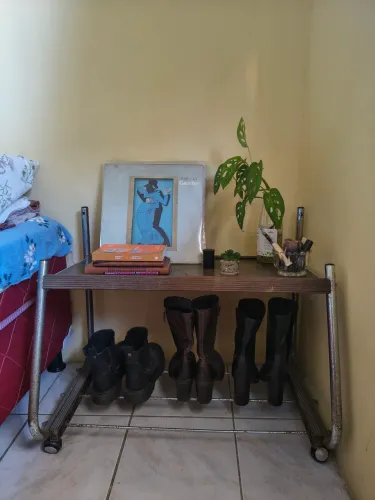 Estante vintage de metal (antigo)