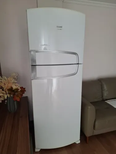 Doação: Geladeira Consul Frost Free 441L (Para Conserto/Retirada)