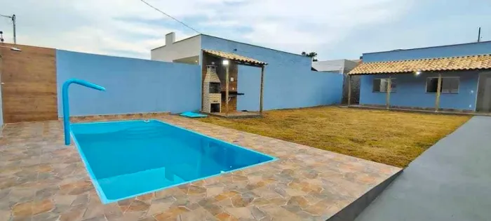 Casa com piscina a venda ou aluga-se disponível a parcelamento com entrada