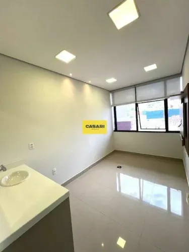 Excelente prédio comercial para alugar ideal para a área da Saúde no Centro de Diadema/SP