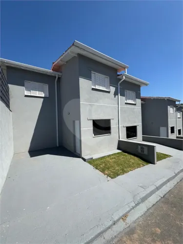 Casa para alugar com 2 quartos no condomínio Lumas, São Roque - SP