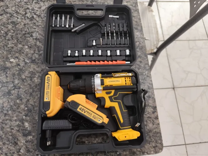 KIT FURADEIRA E PARAFUSADEIRA
