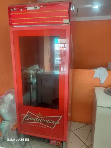 Geladeira expositora