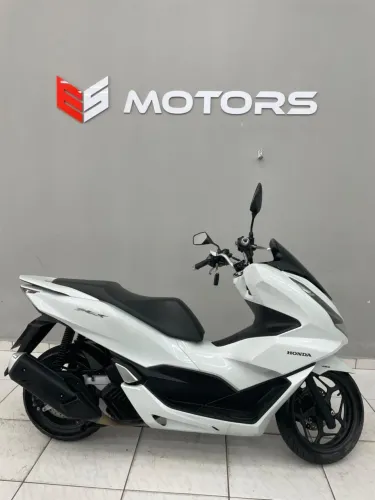 Linda!!! Pcx 2024 - Financiamento até 48X // cartões até 24X