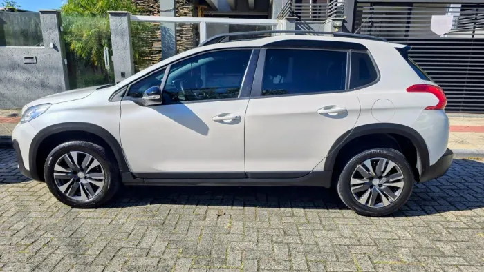 Peugeot 2008 Griffe 1.6 Flex 16V 5P Aut. 2020