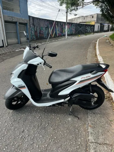 Yamaha FLUO 125 ABS 2023