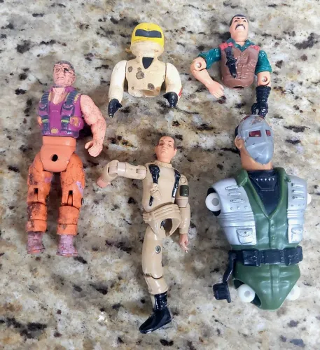 Sucatas de bonecos anos 80