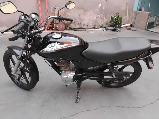 Titan 125 ks 2004 Divido no cartão com acréscimo