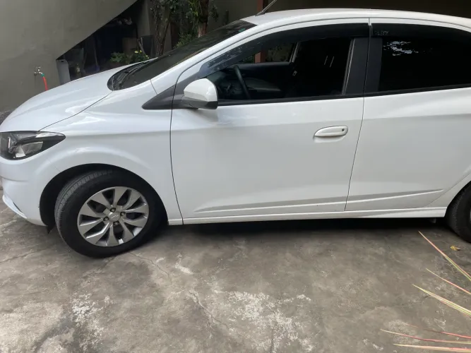 Chevrolet Onix Hatch LT 1.4 8V Flex Aut. 4P 2018
