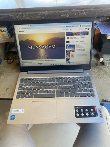 Notebook a venda
