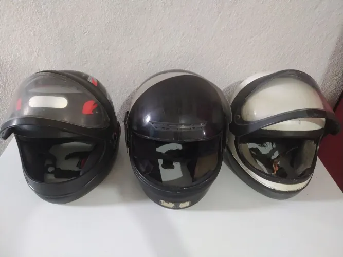 CAPACETE