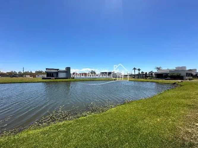 OPORTUNIDADE abaixo do valor: Terreno Condomínio Águas do Atlântico com FUNDOS LAGO Rincão