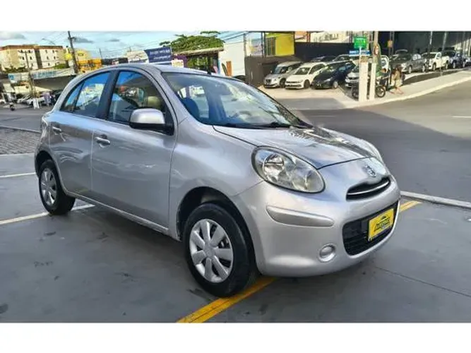 Nissan March S 1.6 16V Flexstart 5P 2013