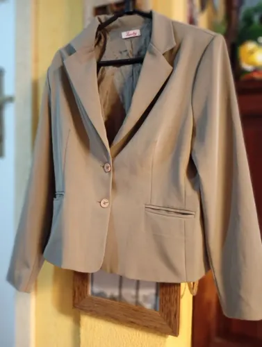Blazer bege forrado feminino G
