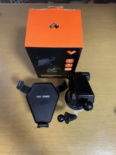 Suporte veicular Loft 2 em 1 com carregamento wireless