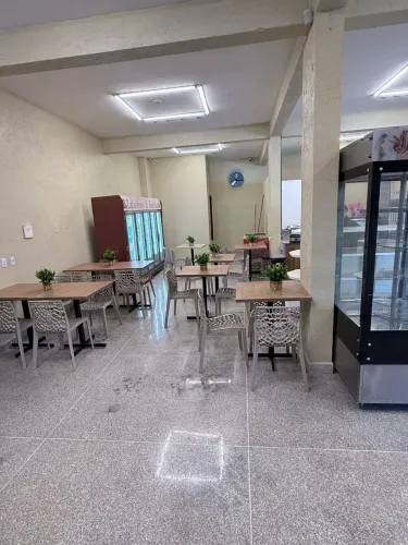 Fechando restaurante/padaria - Venda de Móveis, Utensílios e Equipamentos