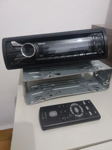 Sucata som automotivo sony ( no estado ) BT 4007 para restaurar ou aproveitar peças