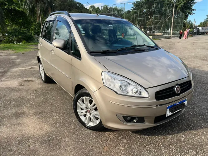 Fiat Idea Attractive 1.4 Fire Flex 8V 5P 2015