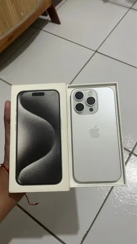 iPhone 15 pro 128 gb