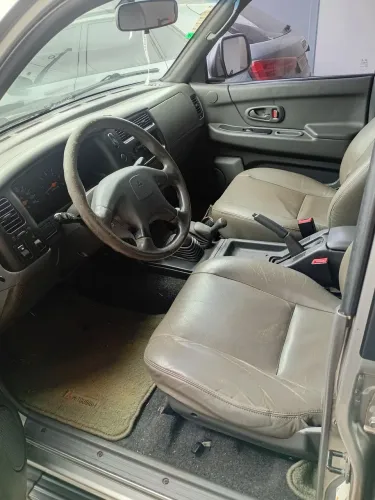 Mitsubishi L200 Outdoor HPE 2.5 4X4 CD T.dies. Mec. 2012