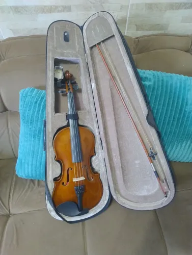 Violino Eagle 441 4/4 com case