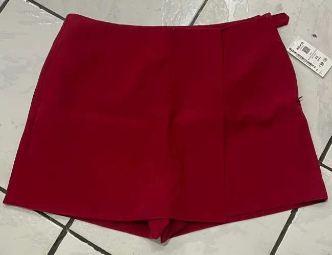 Short saia vermelho