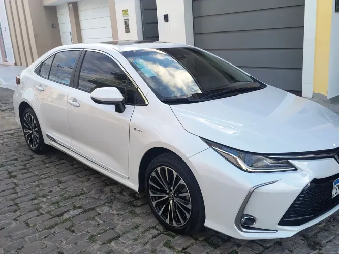 Toyota Corolla Altis Prem. Hybrid 1.8 Flex AUT 2025