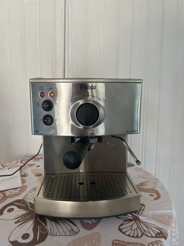 Cafeteira Expresso Philco PHC19 (Aço Inox) - Para Conserto ou Peças