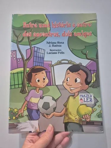 Livro entre uma história e outra dos encontros dois amigos