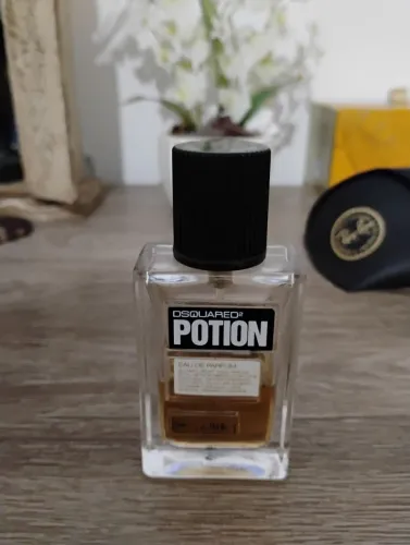 POTION - Dsquared. Perfume raro, usado,restando 15 ml, sem caixa.