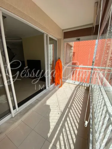 Apartamento para venda possui 93 metros quadrados com 3 quartos