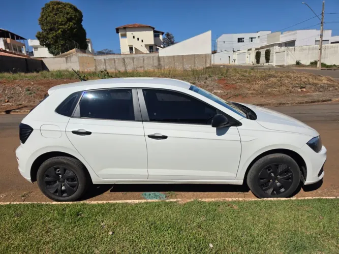 Volkswagen Polo Track 1.0 Flex 12V 5P 2023